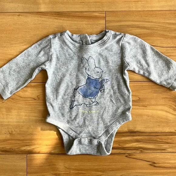 Peter Rabbit Top - Picture 1 of 3